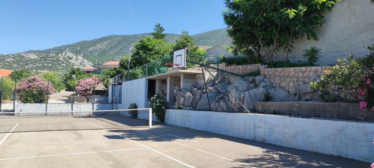Ferienhaus ToMa Cesarica Exterior foto
