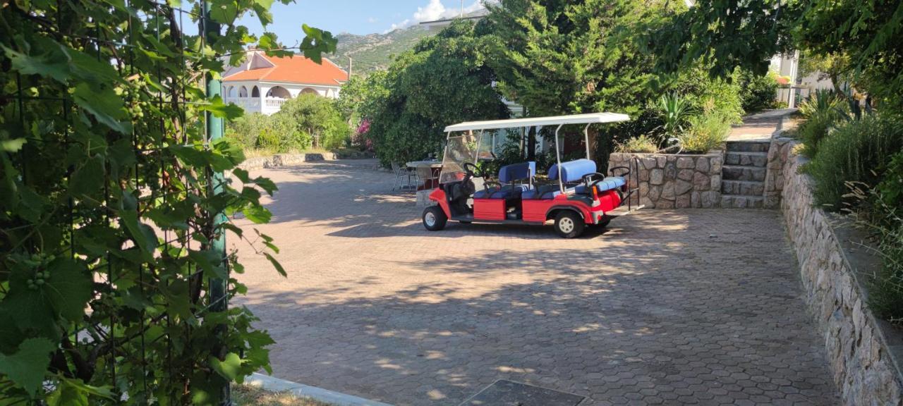 Ferienhaus ToMa Cesarica Exterior foto
